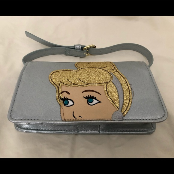 Danielle Nicole Cinderella Crossbody - Picture 3 of 5